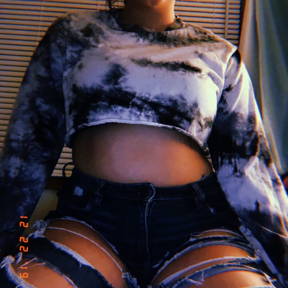 Rue 21 Crop top (NEED TO SELL THIS WEEK)